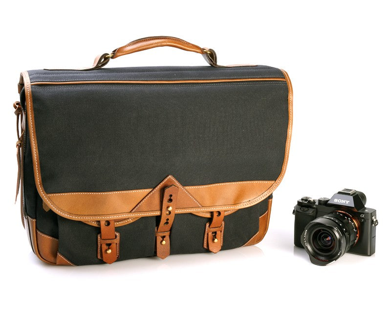 Sacoche Fogg E-Flat en tissu noir et cuir havane