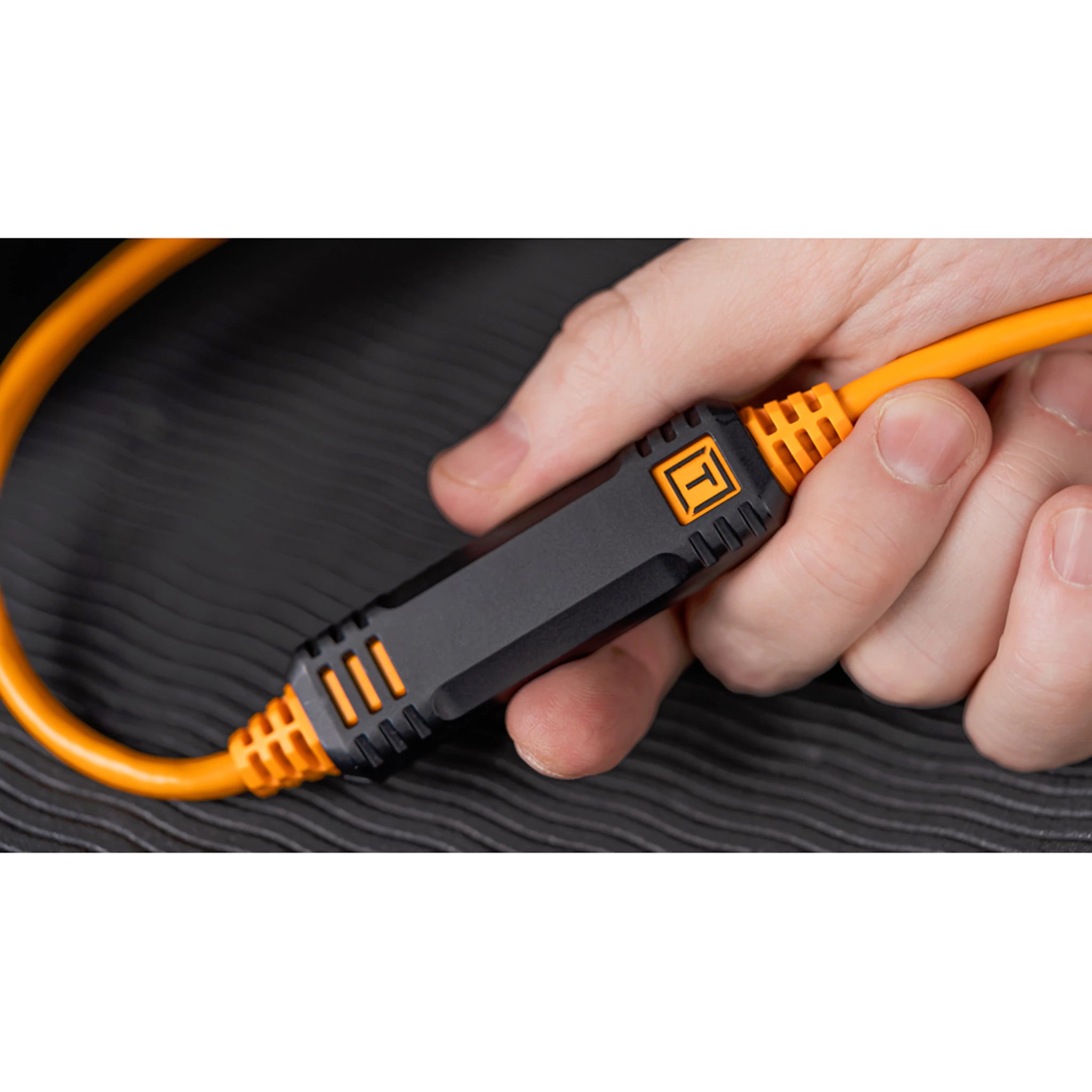 Tether Tools TetherPro USB-C to USB-C, 31′ (9.4m), Straight to Right Angle Cable, High-Visibility Orange