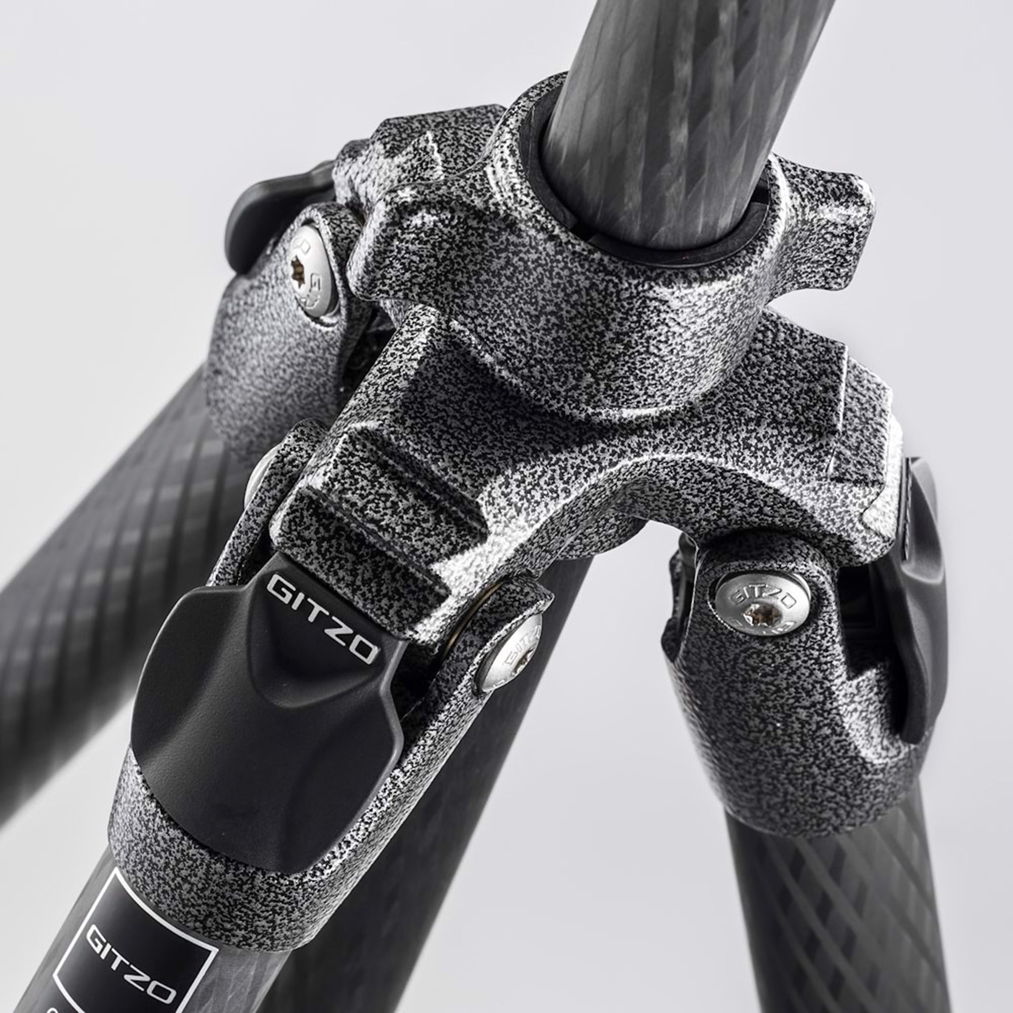 Gitzo GT2542 Mountaineer Series 2, 4 Section Carbon Fibre Tripod