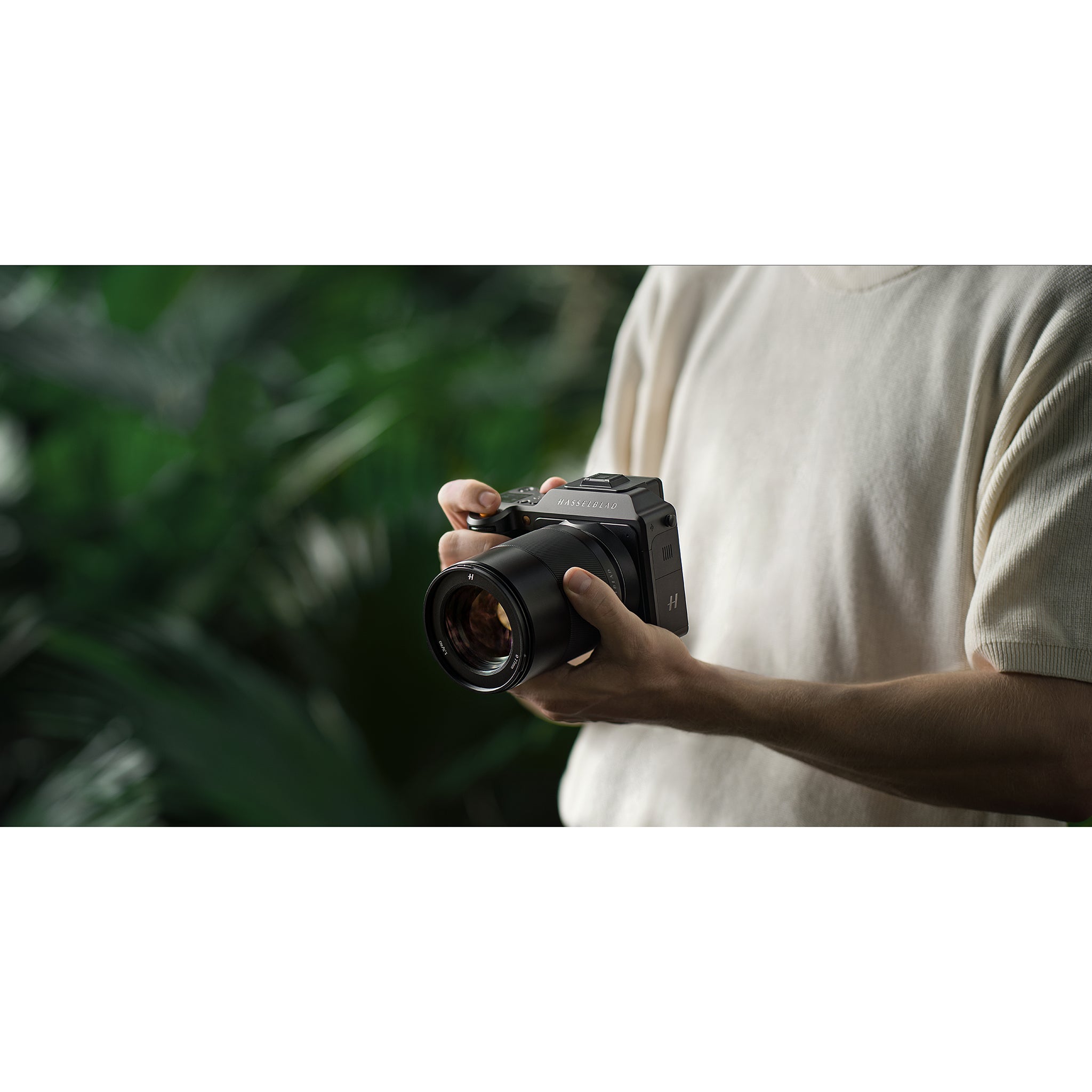 Hasselblad X2D 100C Lightweight Portrait Kit