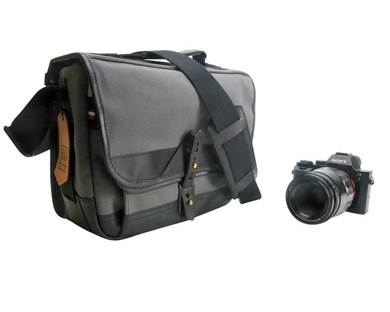 Bolso Satchel Fogg B-Sharp de tela gris oscuro con cuero negro